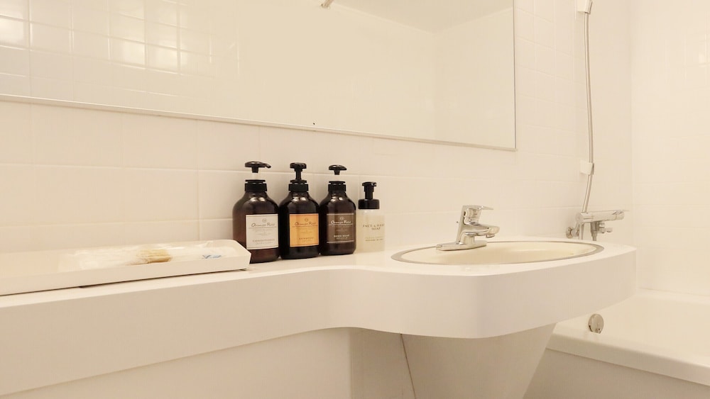 ツインルーム バスルーム2 | 厚木アーバンホテル