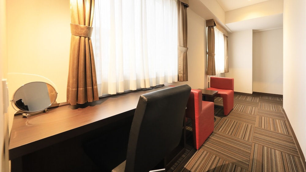 ダブルルーム 客室11 | 厚木アーバンホテル