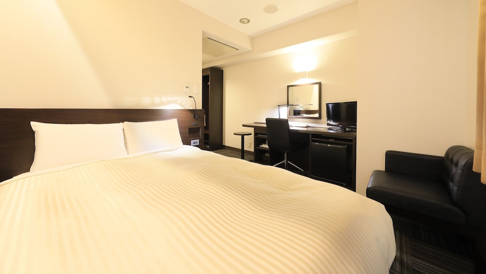 セミダブルルーム 客室8 | 厚木アーバンホテル