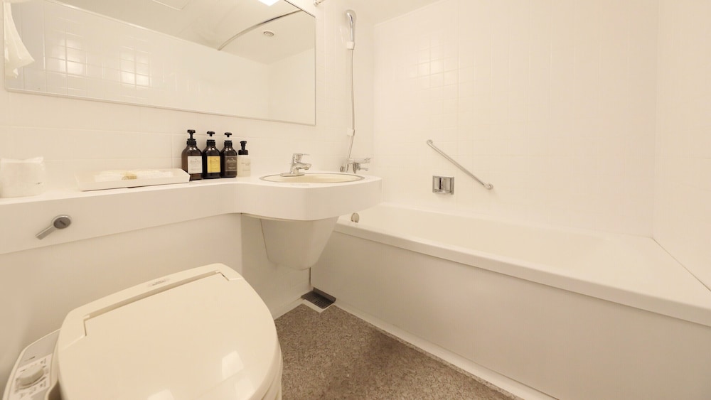 ツインルーム バスルーム1 | 厚木アーバンホテル