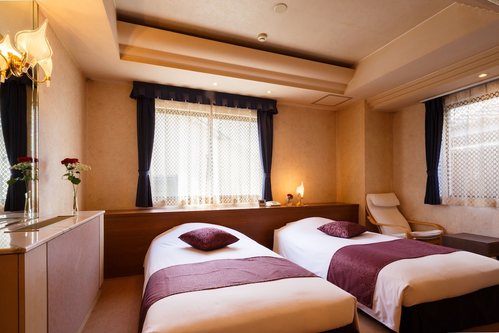 ツインルーム 禁煙 客室2 | ホテル ささりんどう