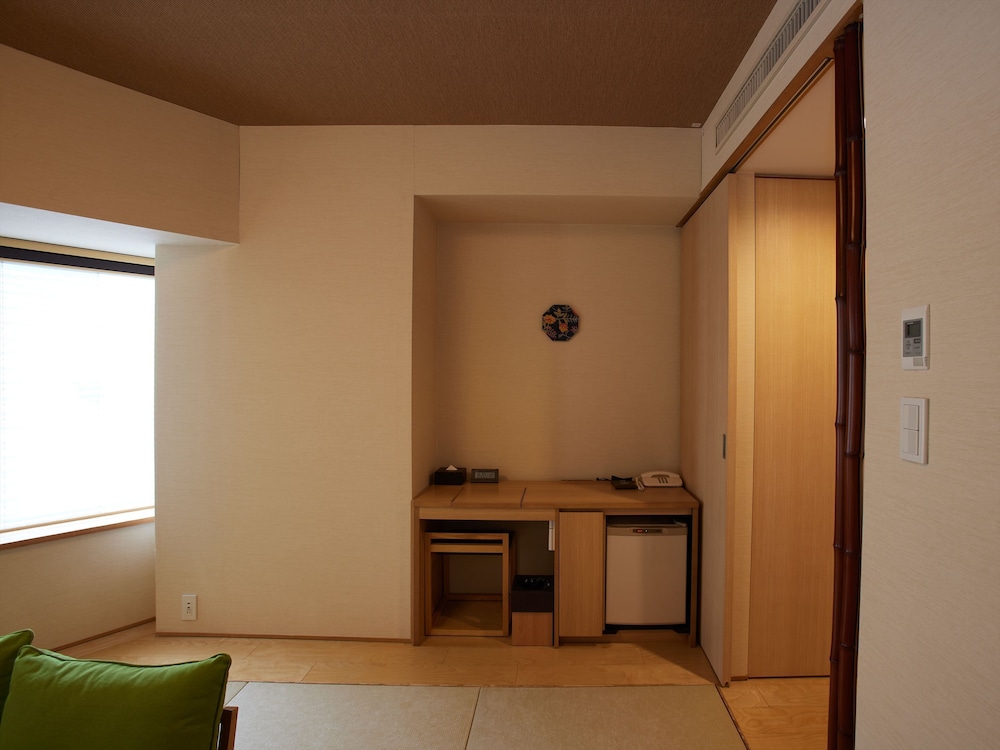 和室 全室禁煙 客室11 | 京湯元 ハトヤ瑞鳳閣