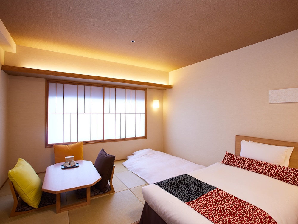 和モダン 全室禁煙 客室9 | 京湯元 ハトヤ瑞鳳閣