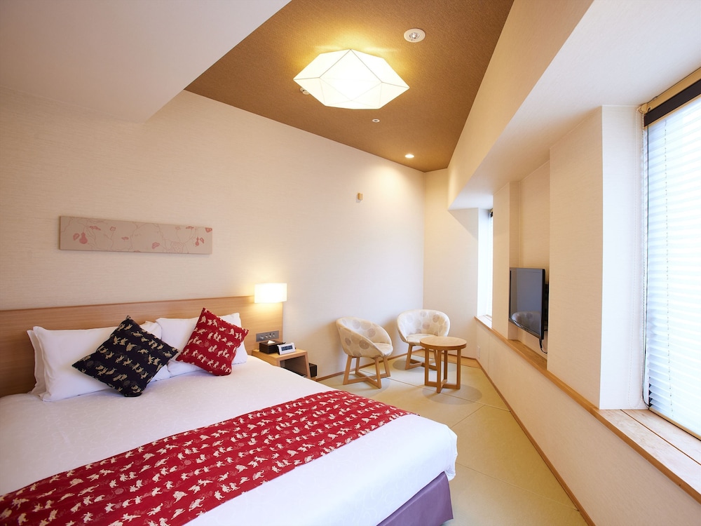 コーナーダブル(畳敷ベットルーム) 全室禁煙 | 京湯元 ハトヤ瑞鳳閣