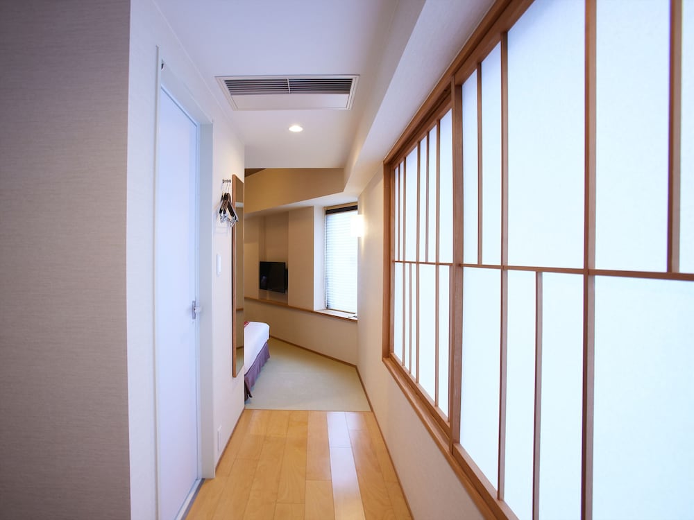 コーナーダブル(畳敷ベットルーム) 全室禁煙 客室10 | 京湯元 ハトヤ瑞鳳閣