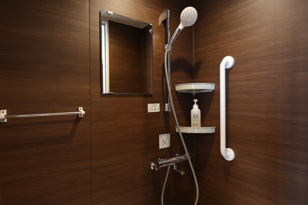 デラックス ツインルーム バスルーム1 | 氷見温泉郷 くつろぎの宿 うみあかり