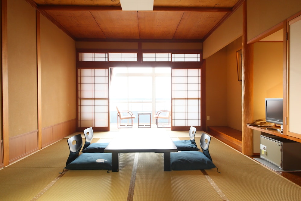 和室 | 氷見温泉郷 くつろぎの宿 うみあかり