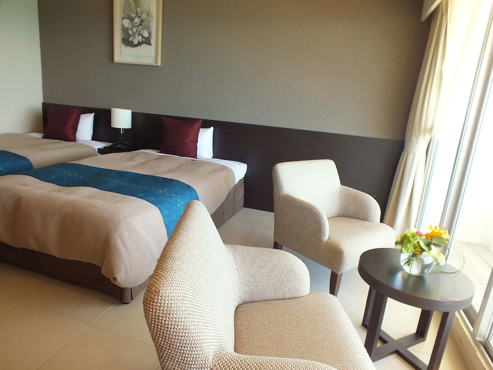 スタンダード ツインルーム 禁煙 オーシャンビュー 客室1 | ホテル浜比嘉島リゾート