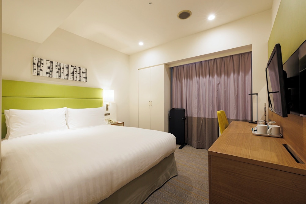 スタンダード ルーム ダブルベッド 1 台 (Humidifier) | ANAホリデイ・イン札幌すすきの by IHG