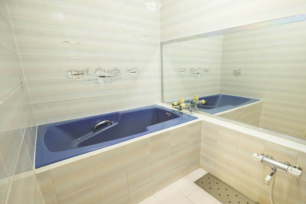 スタンダード ツインルーム 喫煙可 バスルーム0 | ホテル町田ヴィラ