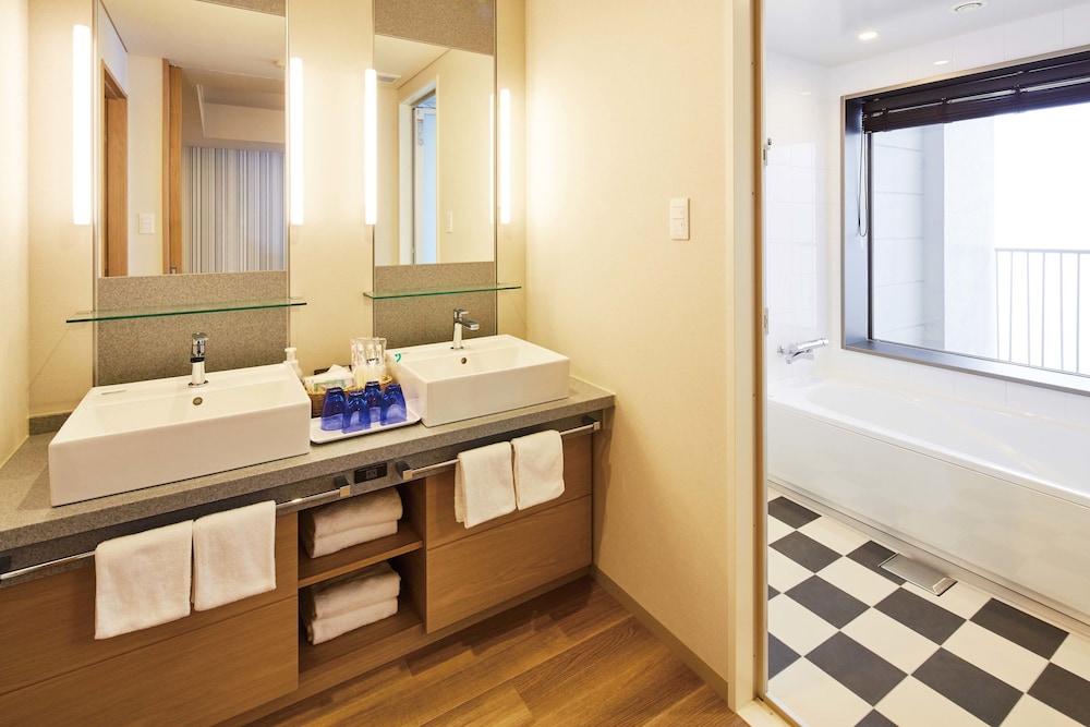 (エミオンスクエア) スクエアコーナーフォース バスルーム0 | ホテルエミオン東京ベイ