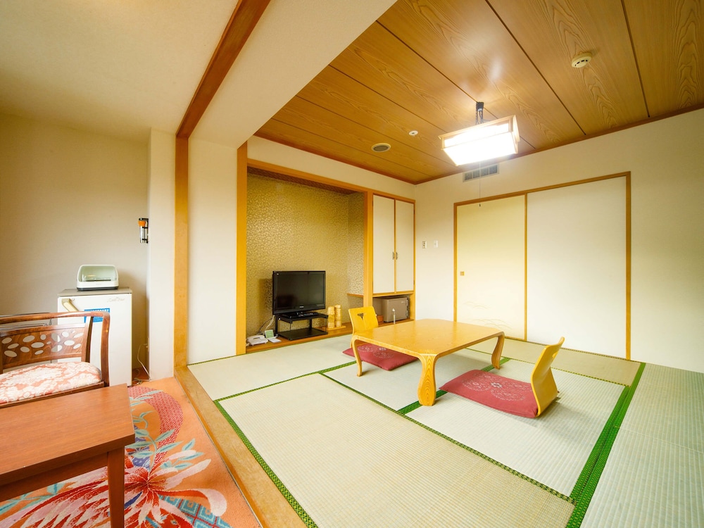 【本館】和室8~10畳 禁煙 客室2 | 定山渓ビューホテル