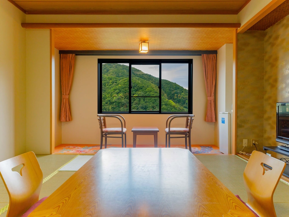 【本館】和室8~10畳 禁煙 客室4 | 定山渓ビューホテル