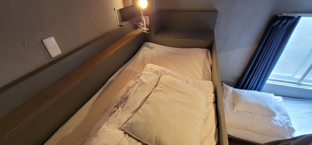 スタンダード トリプルルーム 客室1 | RHODES OTSUKA HOTEL