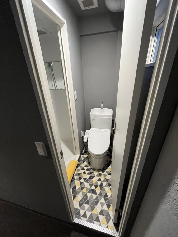 ベーシック ツインルーム バスルーム0 | RHODES OTSUKA HOTEL