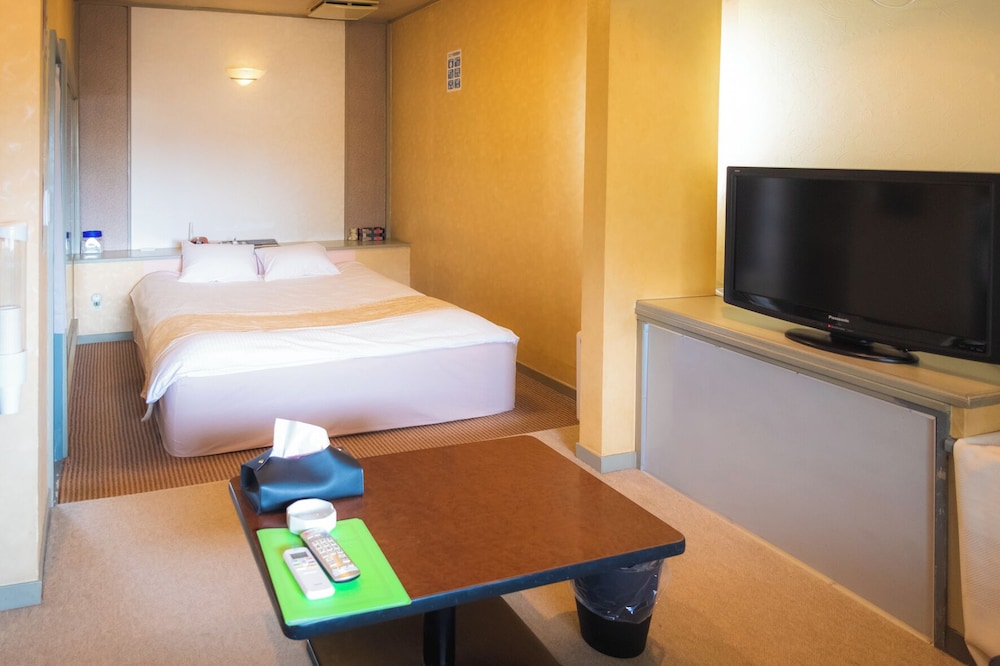 Room 16 | ホテル ルシア at まえばし赤城