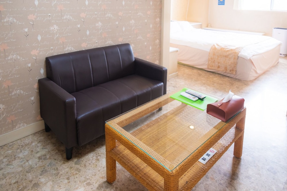 Room 12 | ホテル ルシア at まえばし赤城