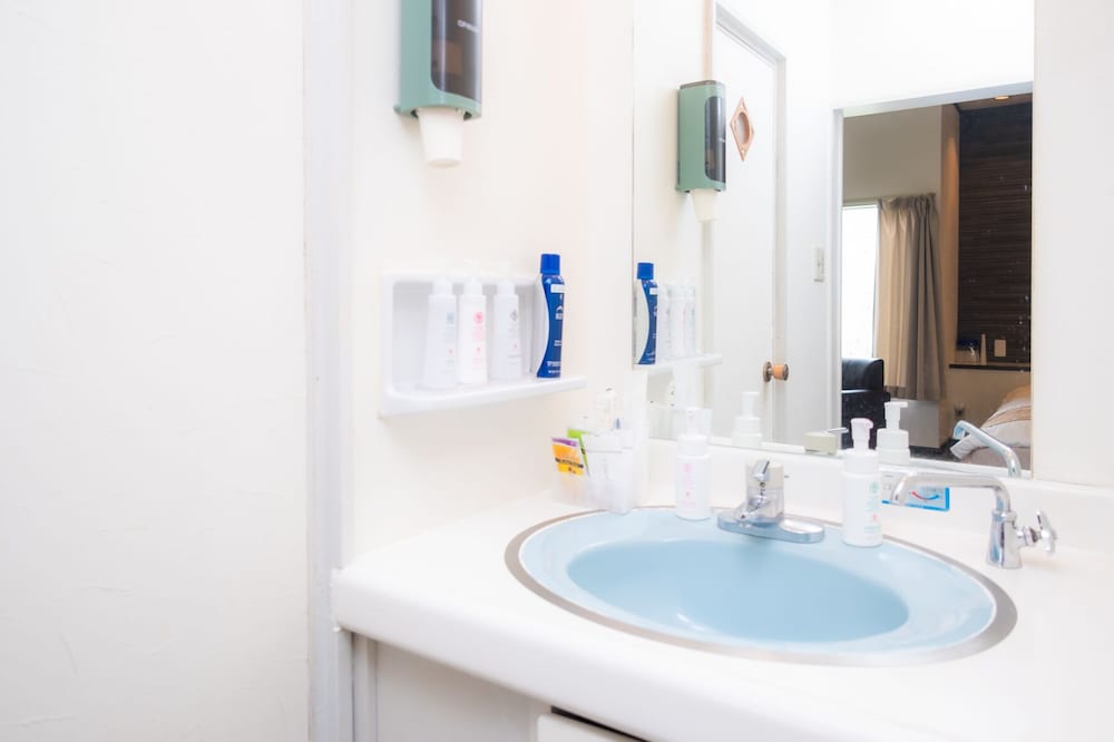 Room 5 客室1 | ホテル ルシア at まえばし赤城