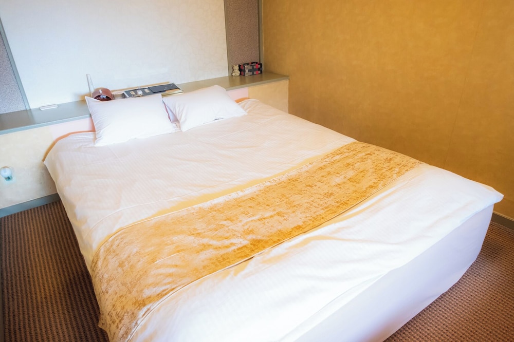 Room 16 客室2 | ホテル ルシア at まえばし赤城