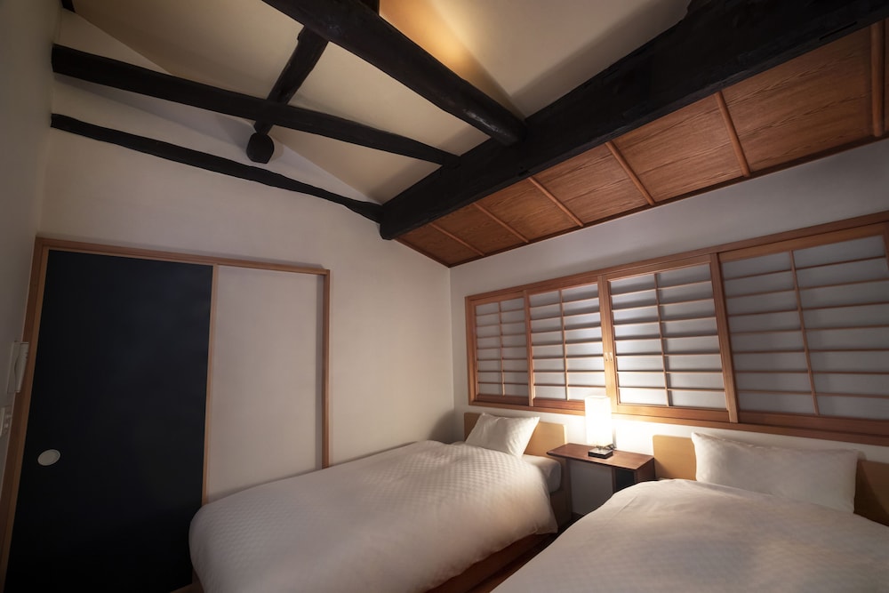 デラックス スイート 客室1 | 鈴 町家久遠