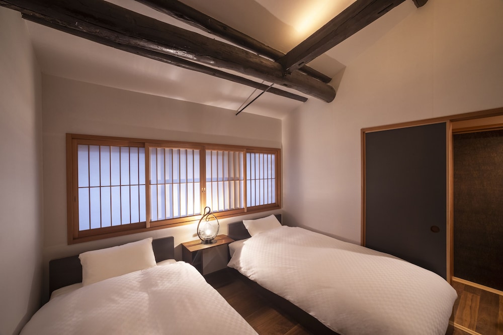 ファミリー スイート 客室1 | 鈴 町家久遠