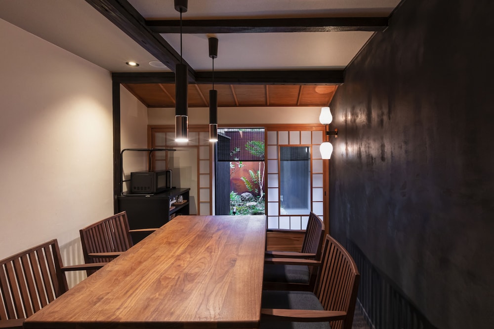 スタンダード スイート リビング エリア4 | 鈴 町家久遠