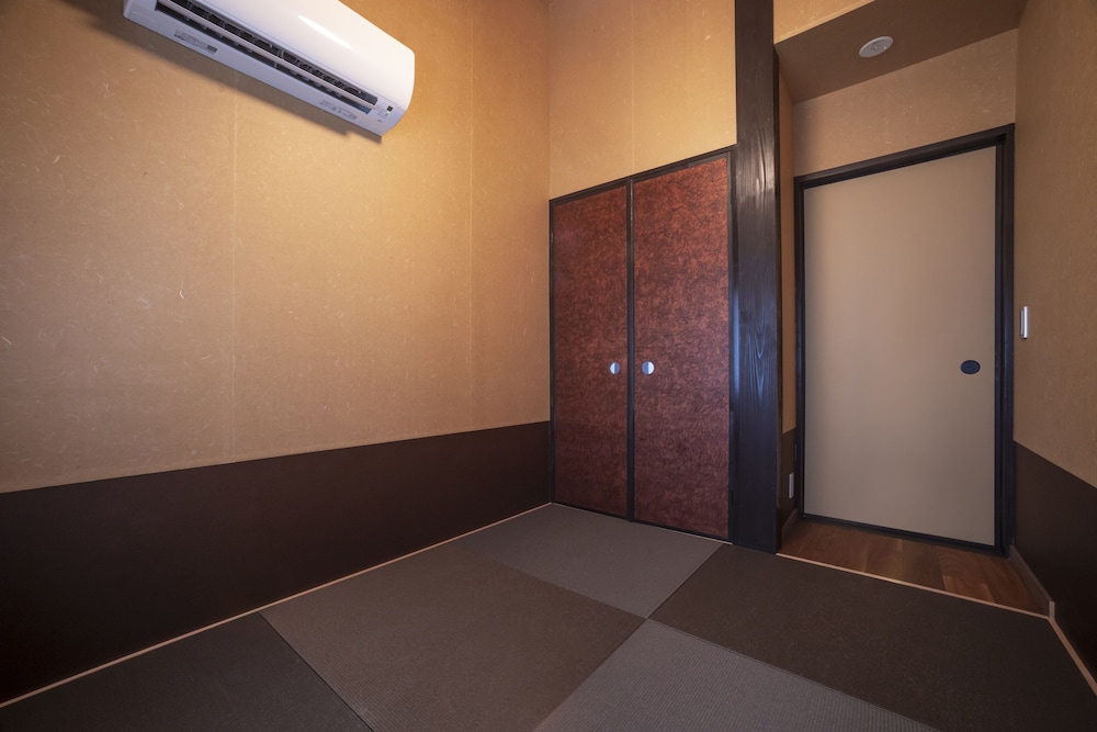 スタンダード スイート 客室3 | 鈴 町家久遠