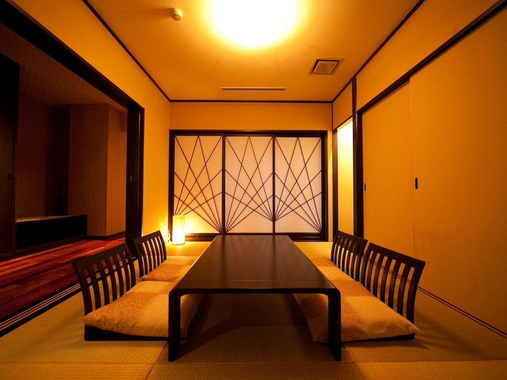 ファミリー 4 人部屋 客室2 | 由布院ユウベルホテル