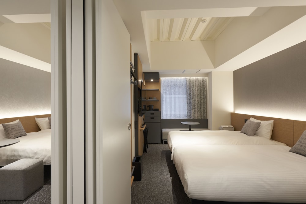 コネクトルーム（4シングルベッド） 客室1 | クロスライフ博多柳橋 (オリックスホテルズ＆リゾーツ)