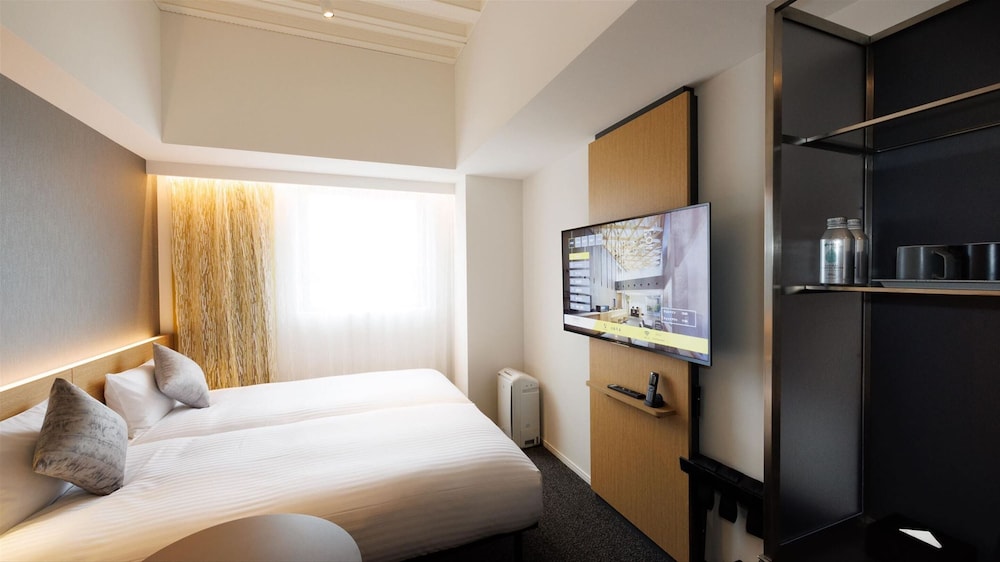 コネクトルーム（2シングルベッド＋1クイーンベッド） 客室3 | クロスライフ博多柳橋