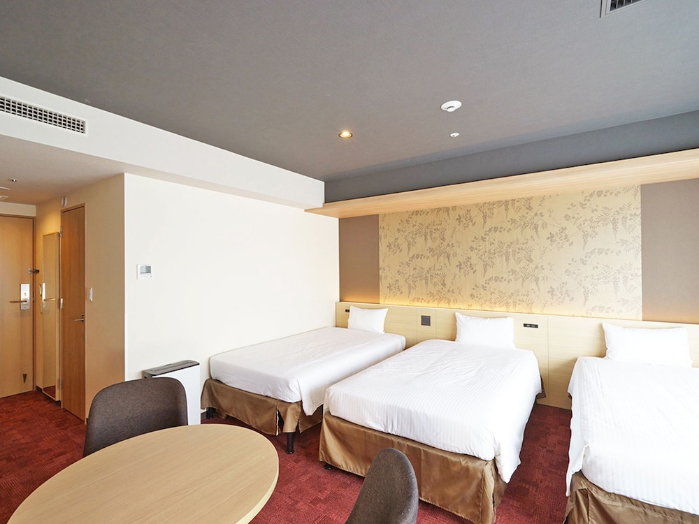 デラックス ツインルーム 禁煙 客室2 | チサン プレミアム 京都九条