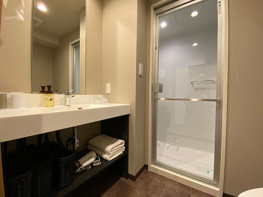 スタンダード ツインルーム 禁煙 バスルーム2 | チサン プレミアム 京都九条