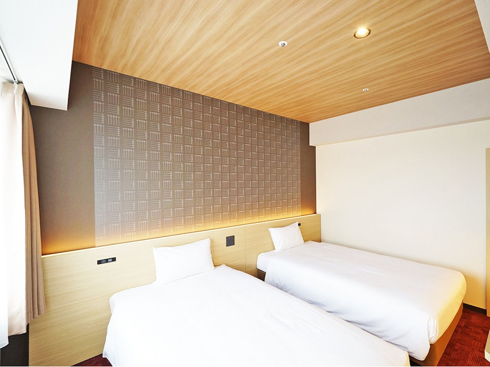 ファミリールームA 禁煙 客室11 | チサン プレミアム 京都九条