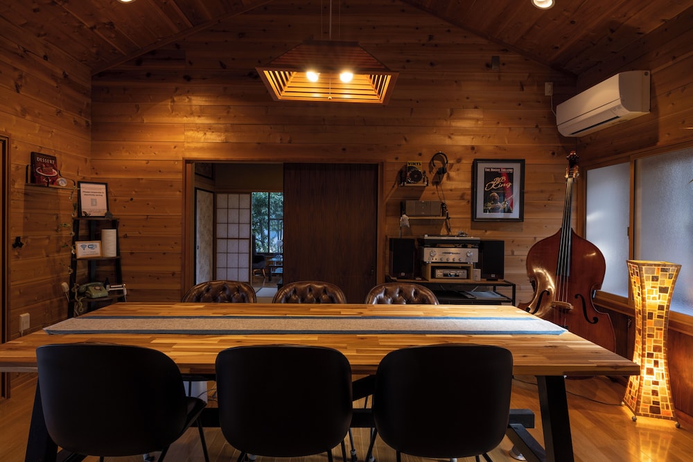 トラディショナル ヴィラ リビングルーム0 | 安曇野サロン