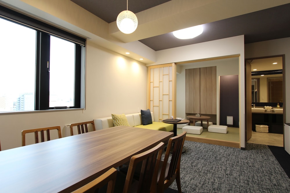 プレミアジャパニーズルーム 禁煙 リビング エリア0 | KOKO HOTEL Residence 浅草かっぱ橋