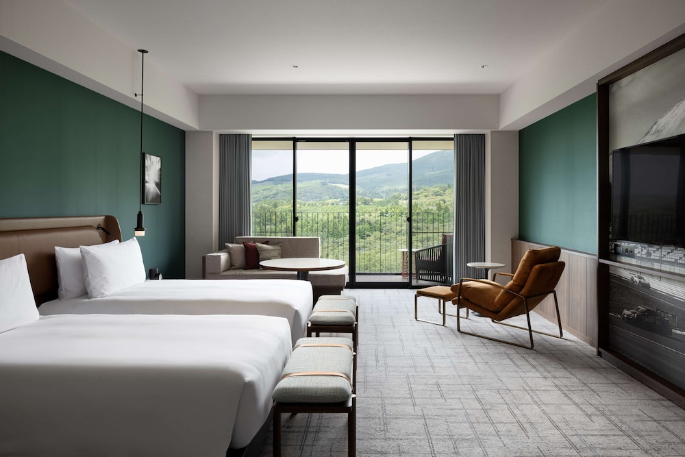 デラックス ルーム シングルベッド 2 台 (Fuji View) | 富士スピードウェイホテル - アンバウンド コレクション by Hyatt