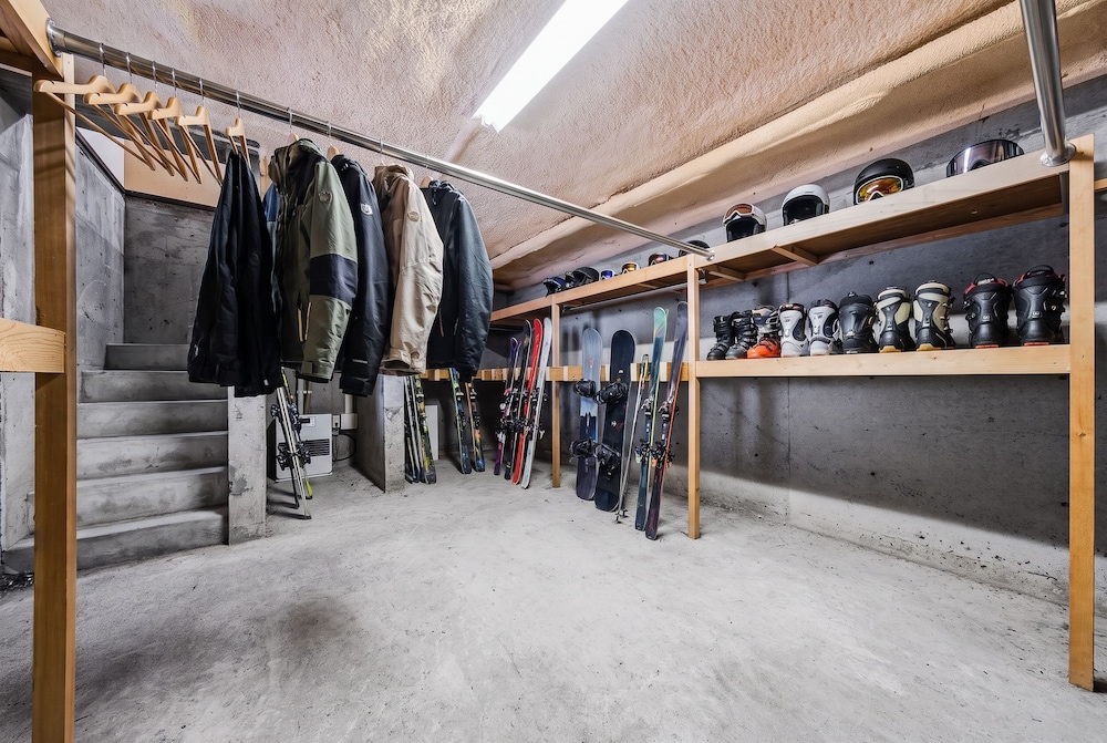 客室1 | THE BEEHIVE AIOI | THE BEEHIVE AIOI