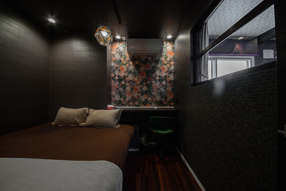 ハウス 客室18 | THE BEEHIVE AIOI