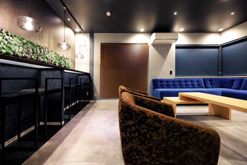 ハウス リビング エリア5 | THE BEEHIVE AIOI