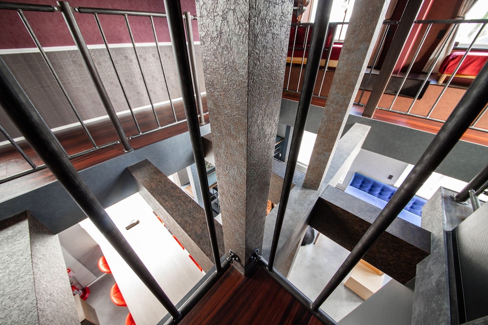 ハウス 客室24 | THE BEEHIVE AIOI