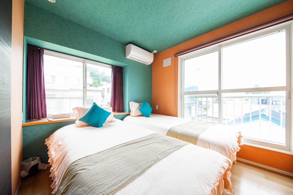 ハウス 客室12 | THE BEEHIVE AIOI