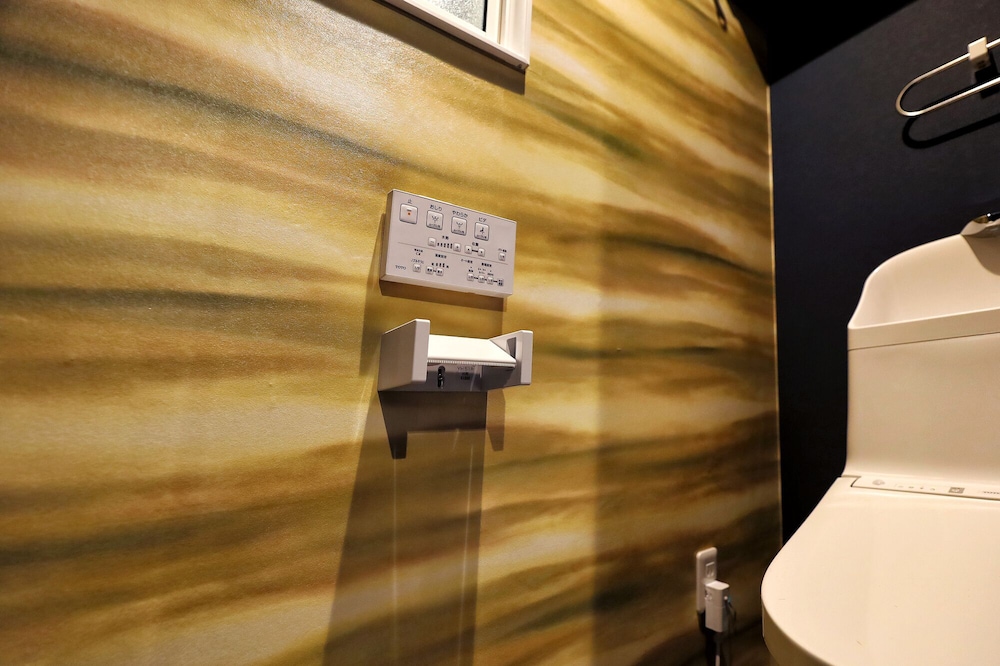 ハウス バスルーム5 | THE BEEHIVE AIOI