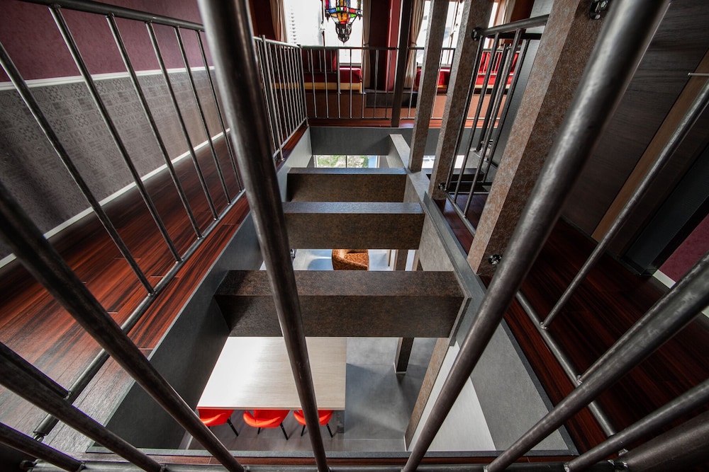 ハウス 客室28 | THE BEEHIVE AIOI