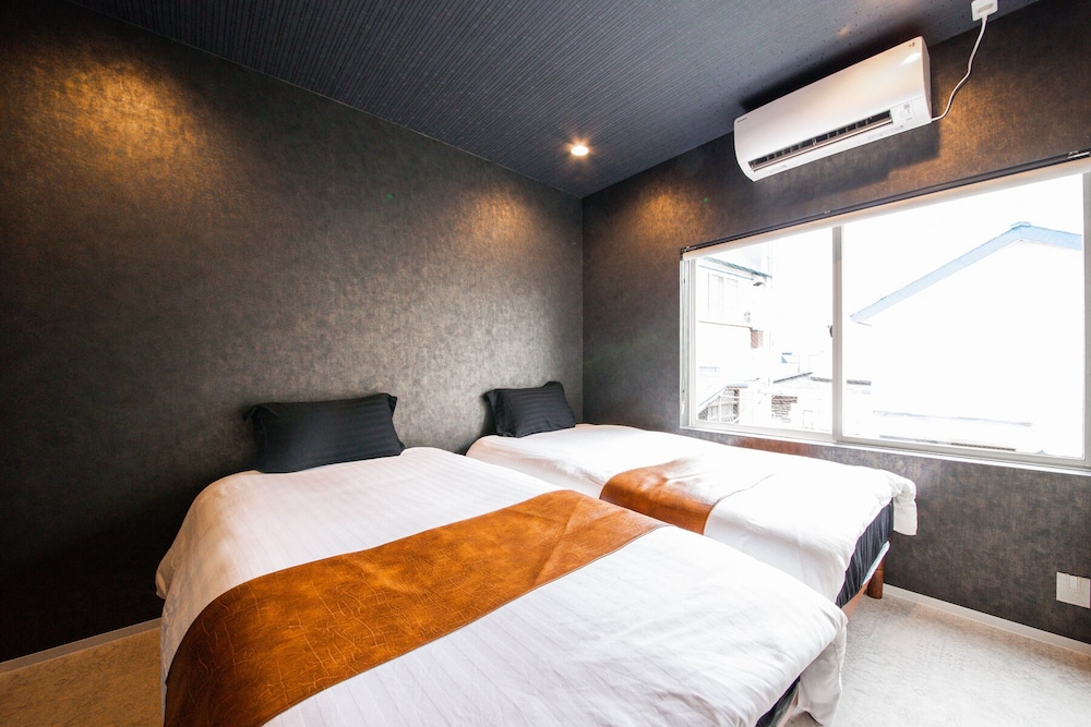 ハウス 客室10 | THE BEEHIVE AIOI