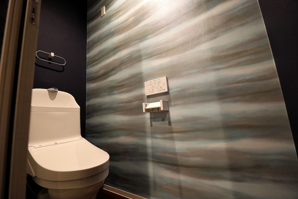 ハウス バスルーム3 | THE BEEHIVE AIOI