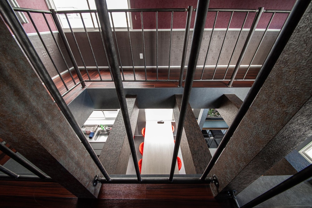 ハウス 客室26 | THE BEEHIVE AIOI