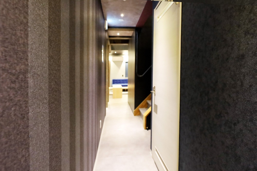 ハウス リビング エリア11 | THE BEEHIVE AIOI