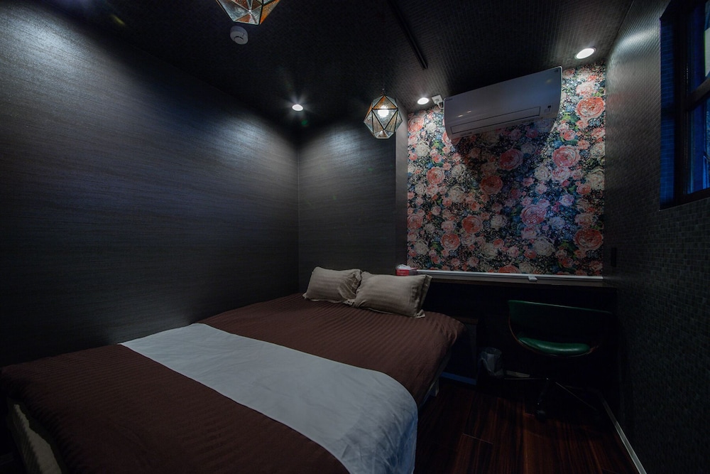 ハウス 客室9 | THE BEEHIVE AIOI