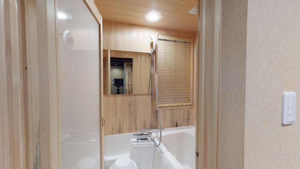 ファミリー ハウス バスルーム0 | 京都東山 清水龍馬坂荘