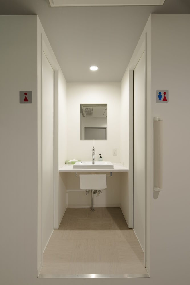 ビジネス ツインルーム 客室12 | 岩戸山ホステル